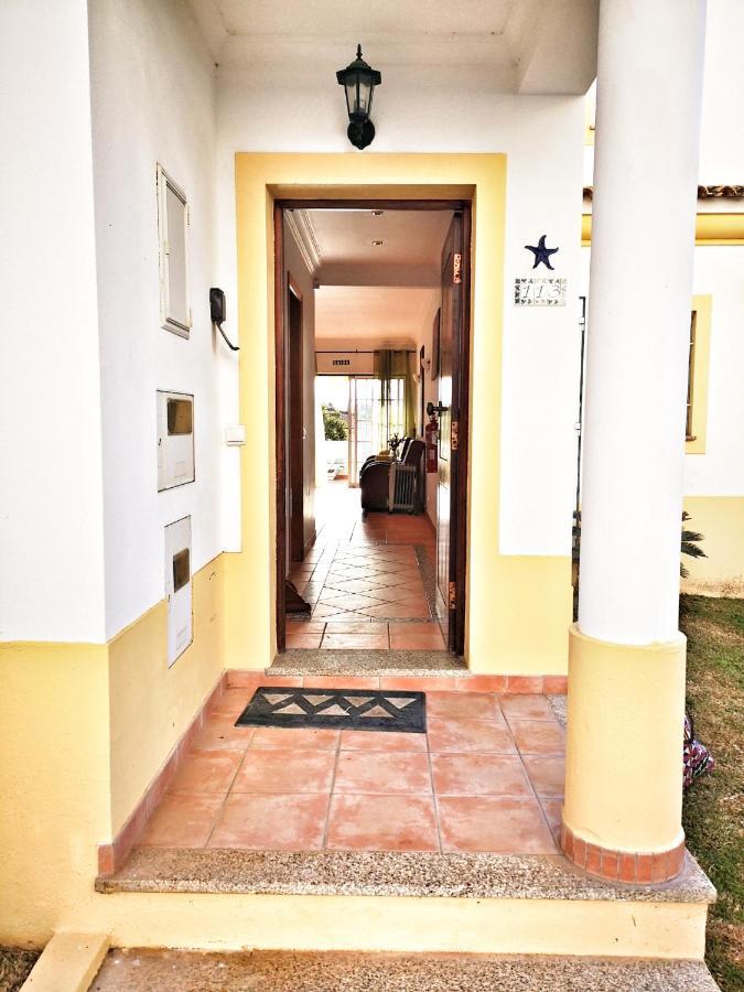 Villa Townhouse 700m From Sao Rafael *